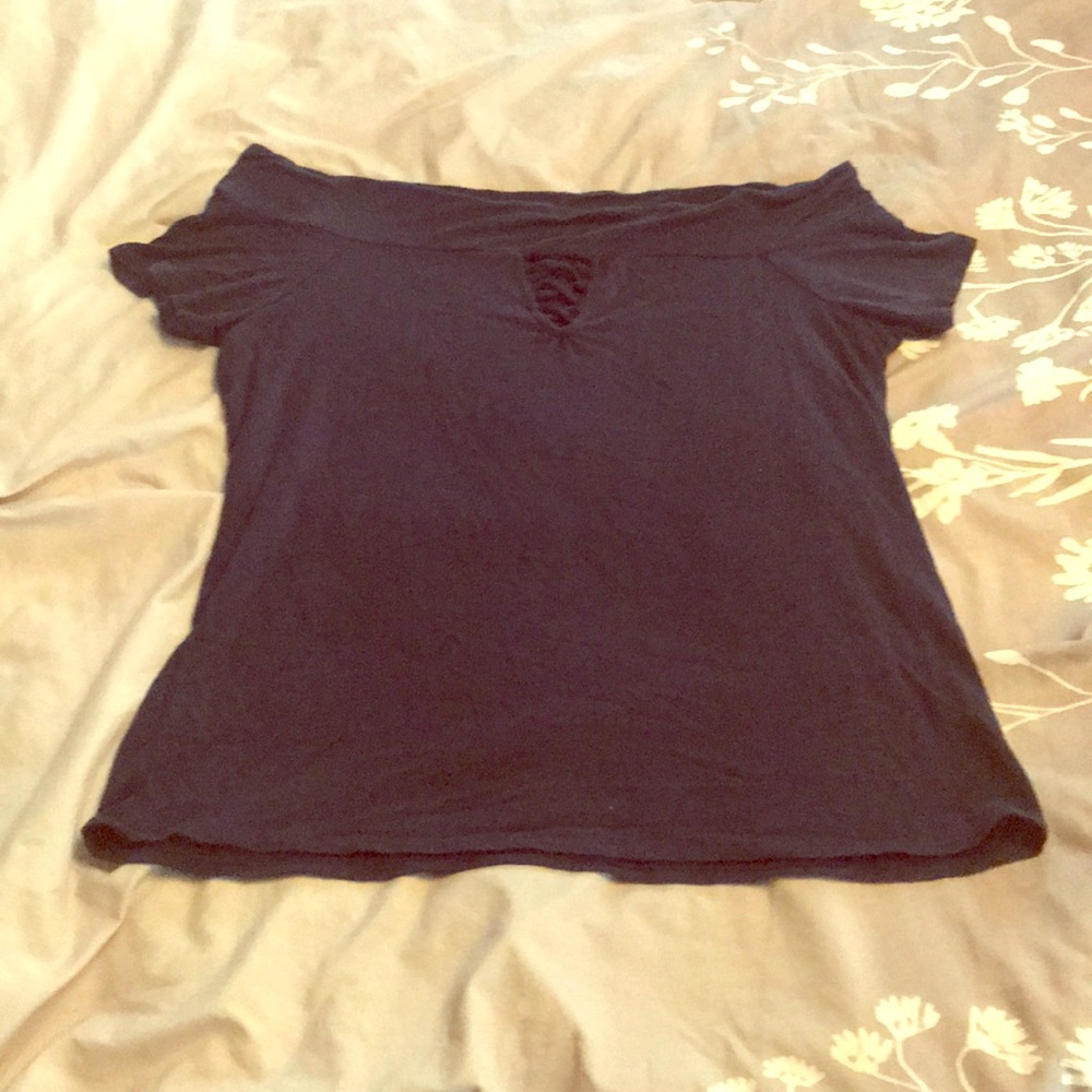 Women’s Off the Shoulders Shirt